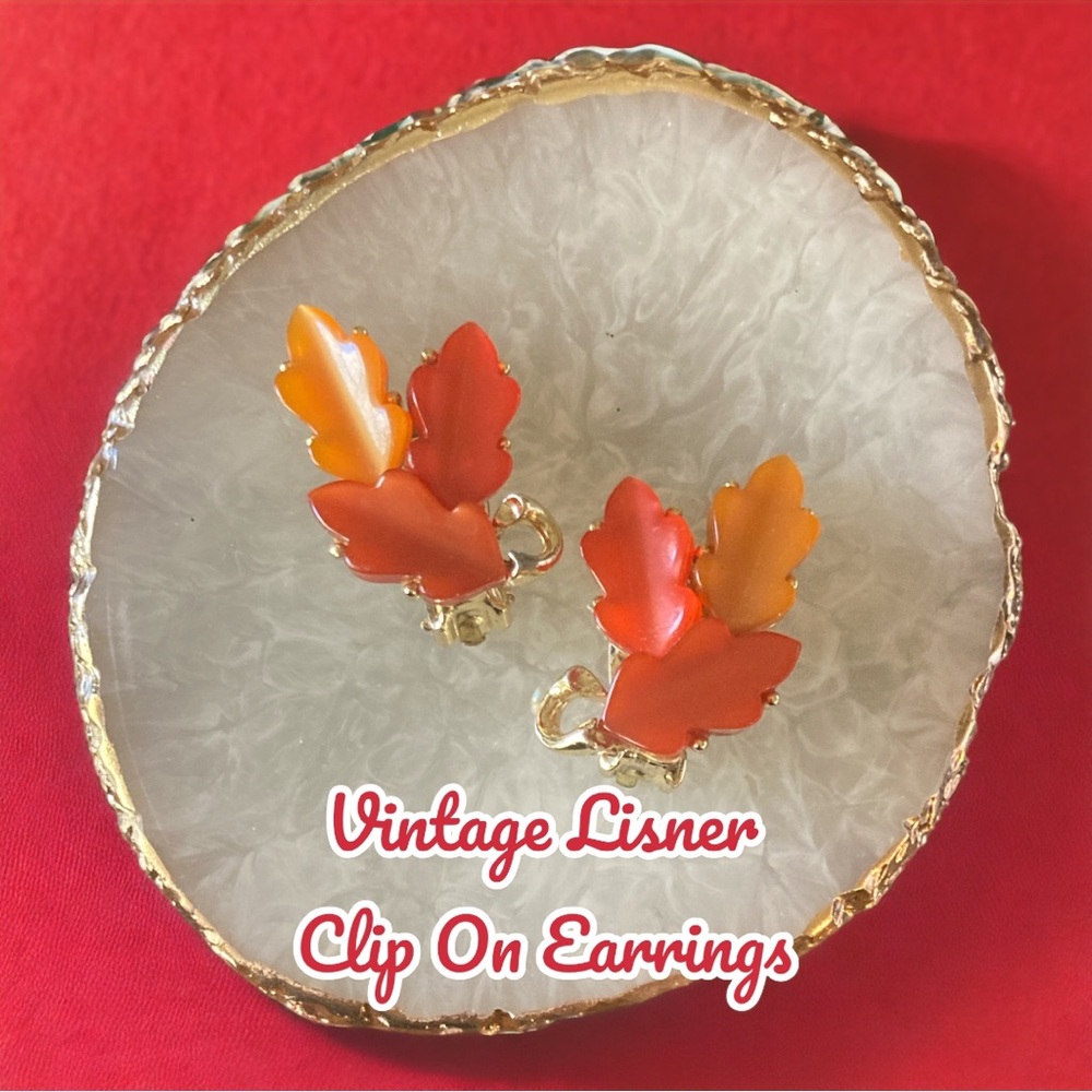 Vintage Lisner Lucite Leaf Clip On Earrings